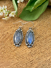 Load image into Gallery viewer, Moonstone Drop Earrings