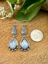 Load image into Gallery viewer, Moonstone Drop Earrings