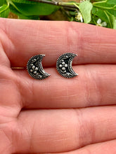 Load image into Gallery viewer, Moon Stud Earrings