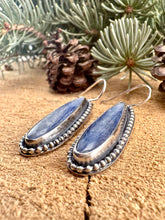 Load image into Gallery viewer, Blue Kyanite Drop Earrings