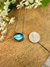 Load image into Gallery viewer, Tide Glass Labradorite Pendant