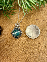 Load image into Gallery viewer, Blue Kyanite Pendant