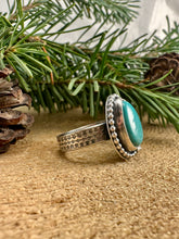 Load image into Gallery viewer, Turquoise Ring Size 8 1/4