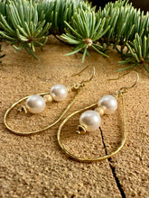 Load image into Gallery viewer, Pearl Teardrop Earrings