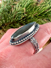 Load image into Gallery viewer, Labradorite Ring Size 7