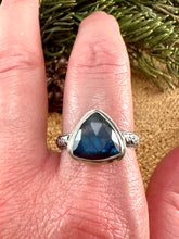 Load image into Gallery viewer, Trillium Labradorite Ring Size 9 1/4