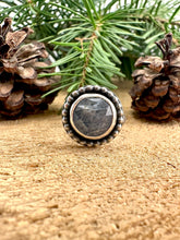 Load image into Gallery viewer, Blue Kyanite Ring Size 4 3/4
