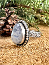 Load image into Gallery viewer, Moonstone Ring Size 10