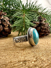 Load image into Gallery viewer, Turquoise Ring Size 6