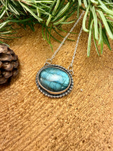 Load image into Gallery viewer, Labradorite Bar Pendant