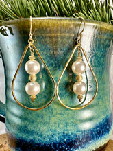 Load image into Gallery viewer, Pearl Teardrop Earrings